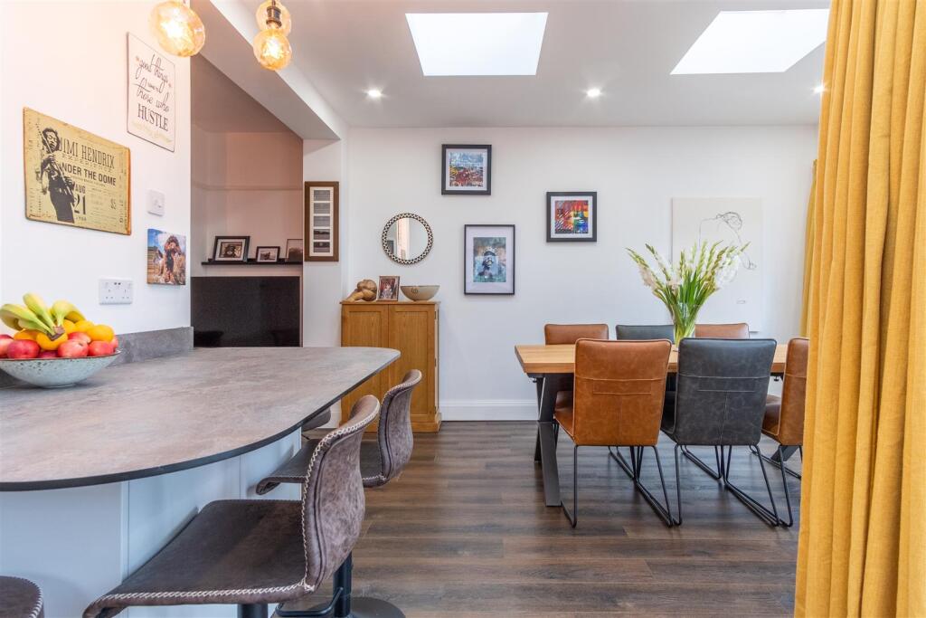 Kitchen/Breakfast Room/Dining Room