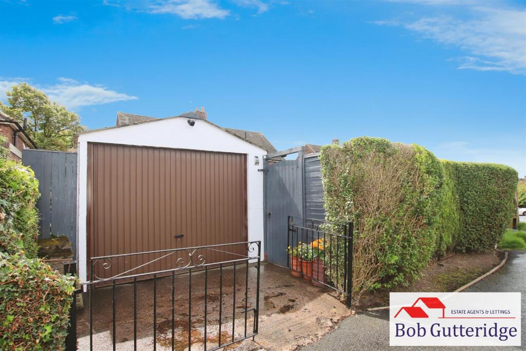 DETACHED SECTIONAL GARAGE