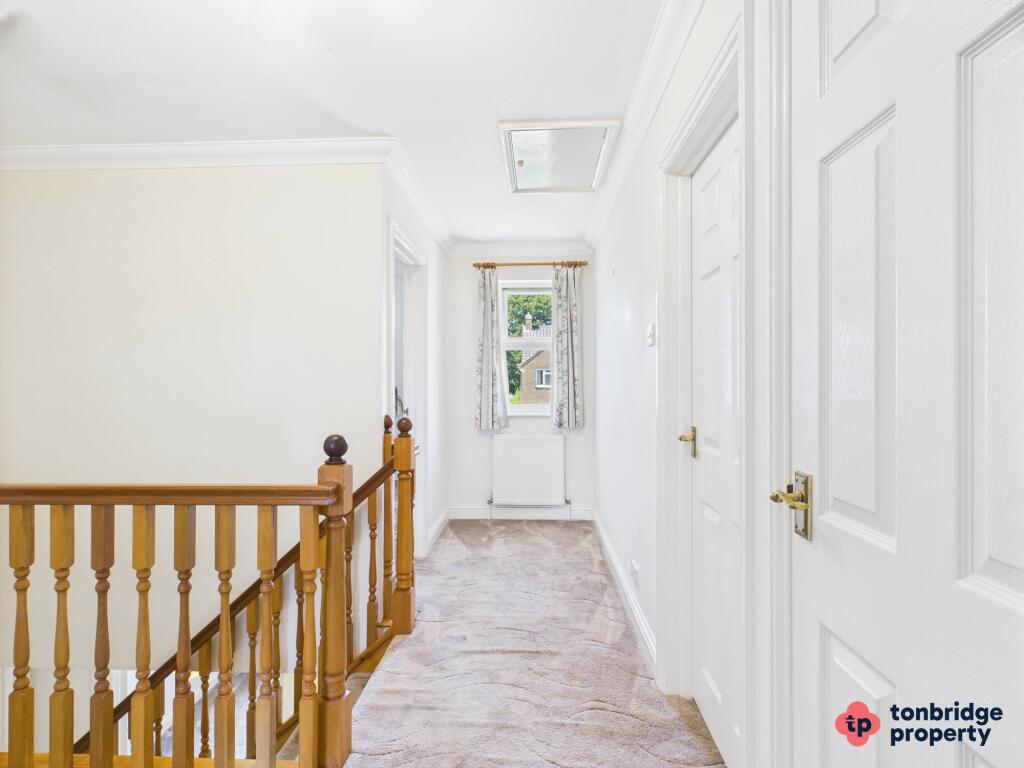 CAM03742G0-PR0023-STILL031