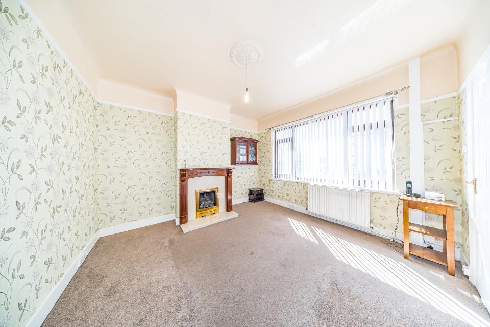 51 Sergrim Road lounge 3.jpg