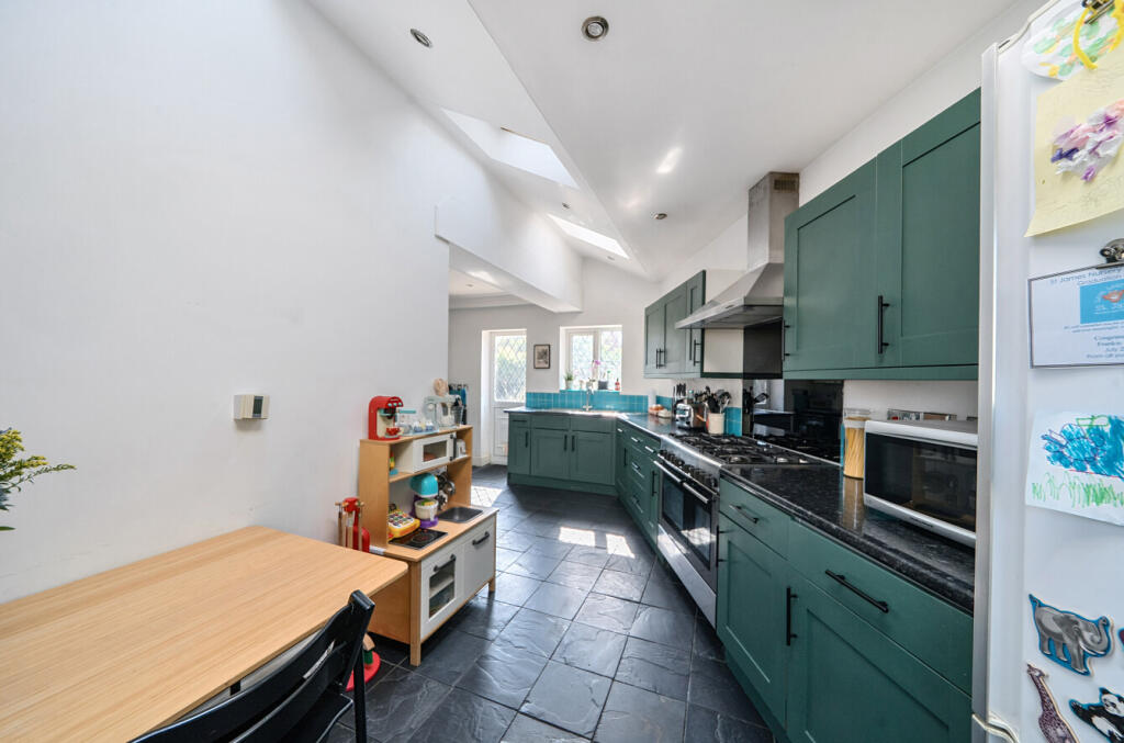 1340117-25-689b6d...