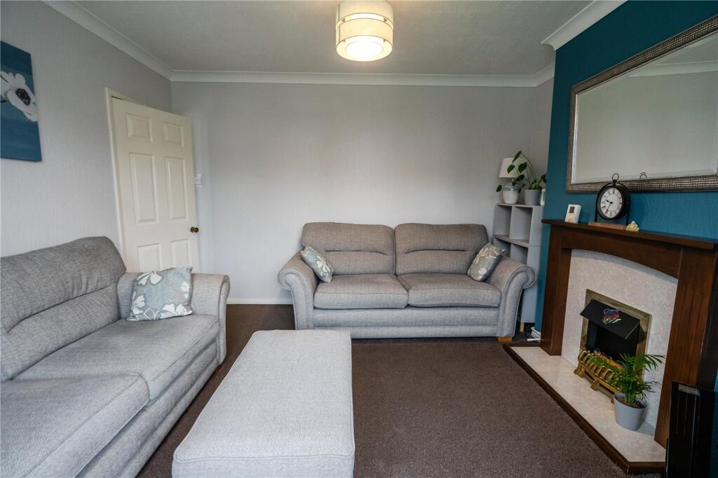Living Room (2)