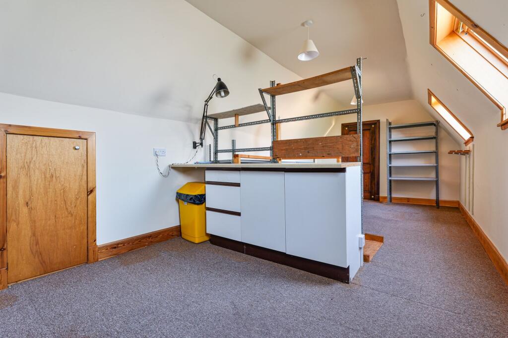 Hobby/office/workshop Room