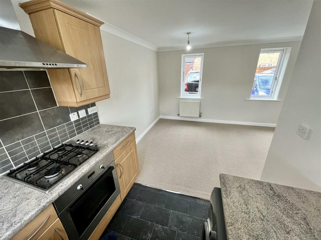 Kitchen Aspect 2.jpg