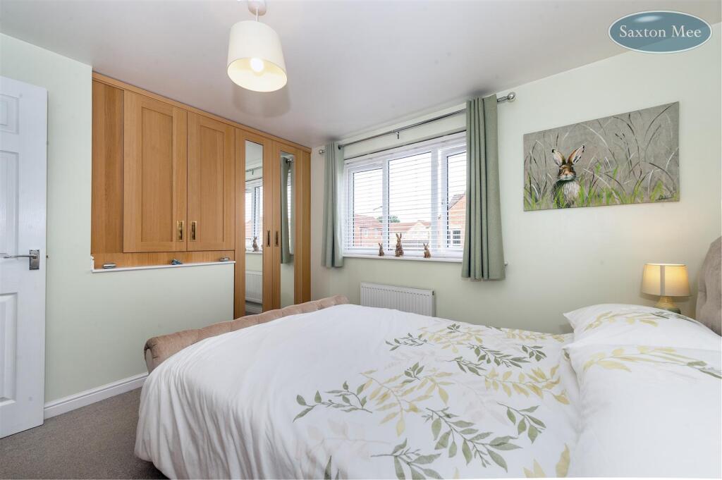 Crag Hill - bedroom 1 0005.jpg