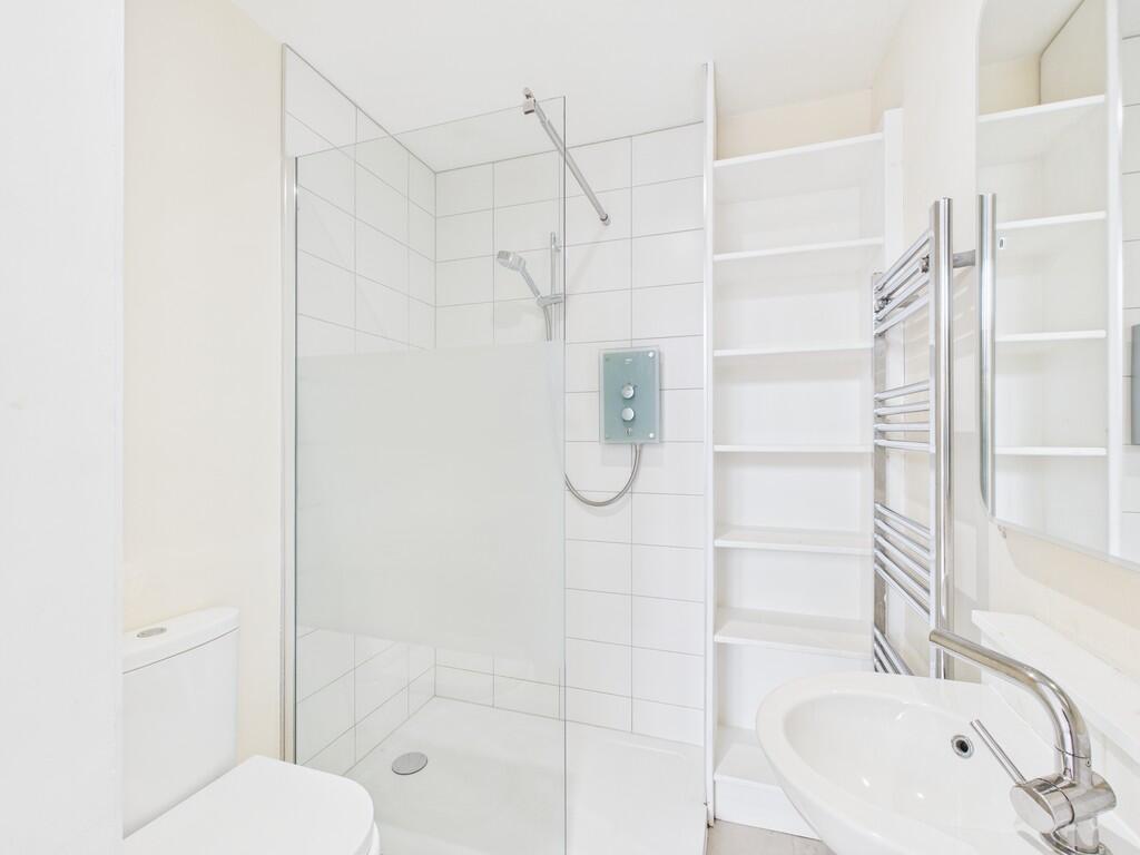 CAM05526G0-PR0051...