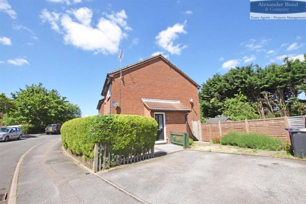 Kerr Close, Knebworth