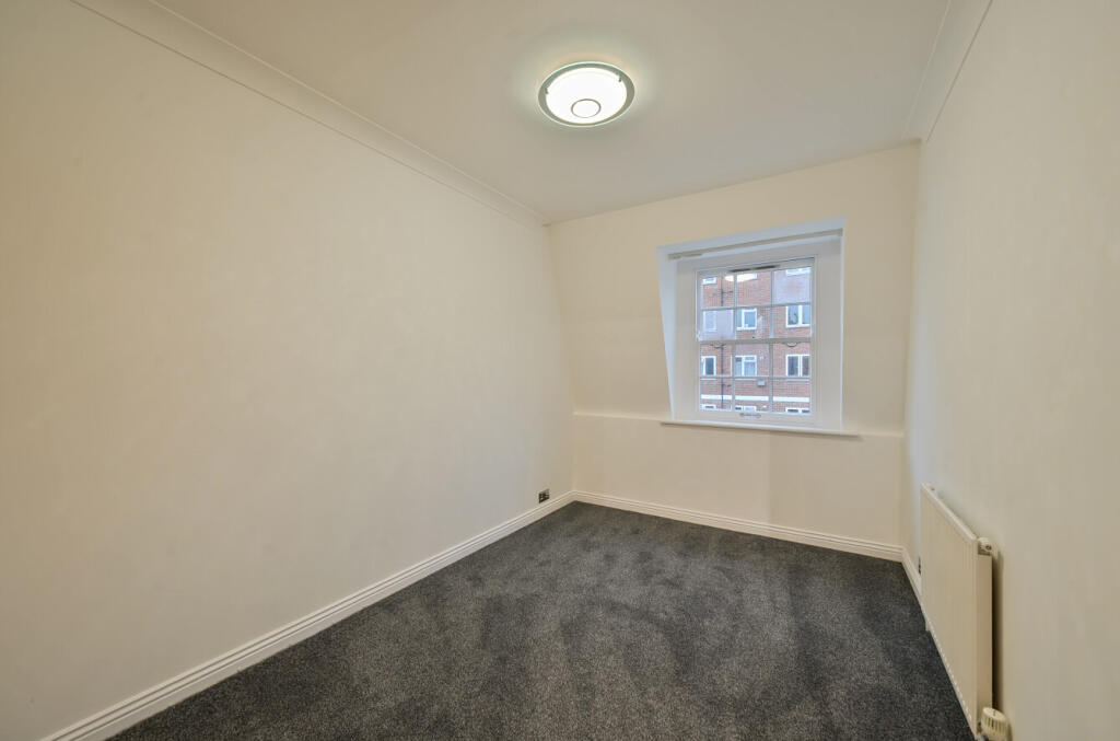 1373570-13-6907cc...