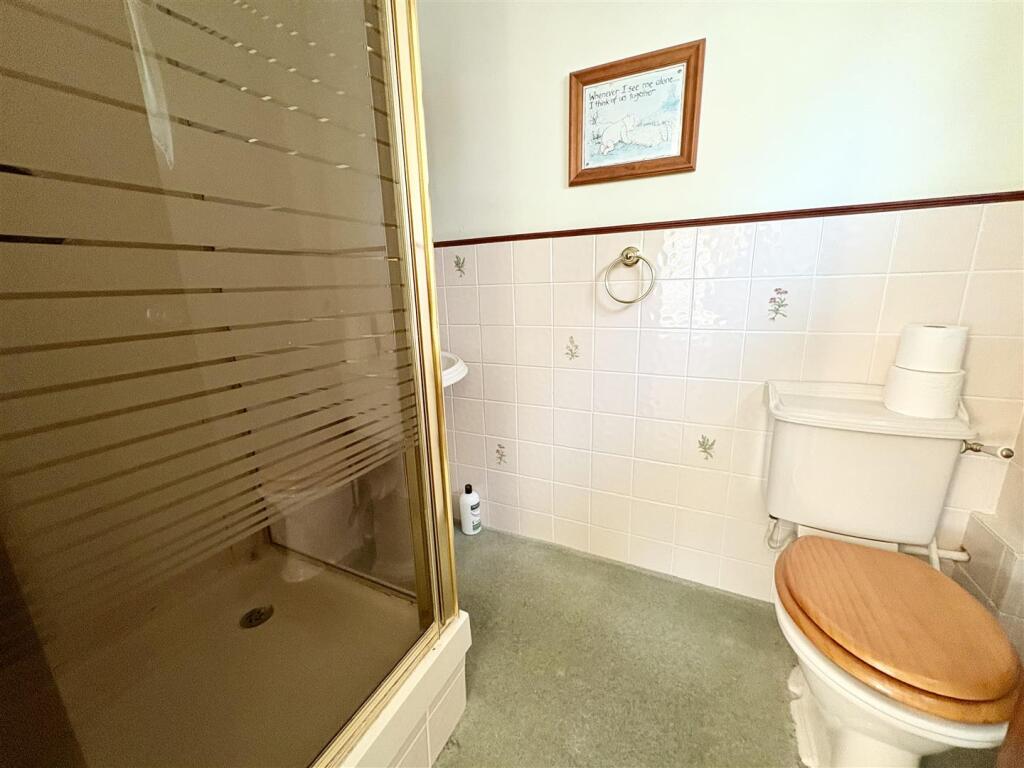 ensuite2.jpg