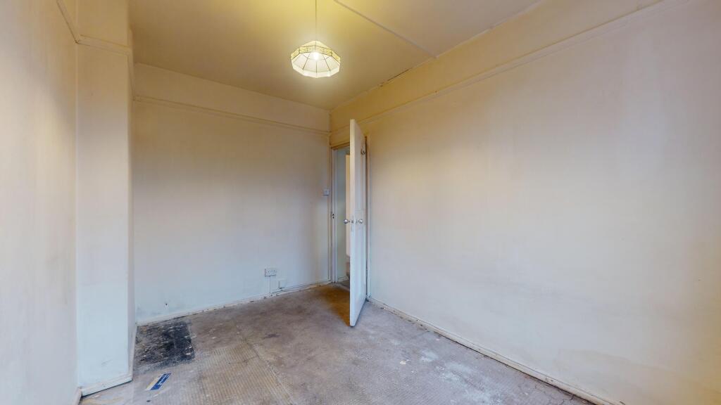177 Cleverly Estate, Wormholt Road, Shepherds Bush, London, W12 0TD
