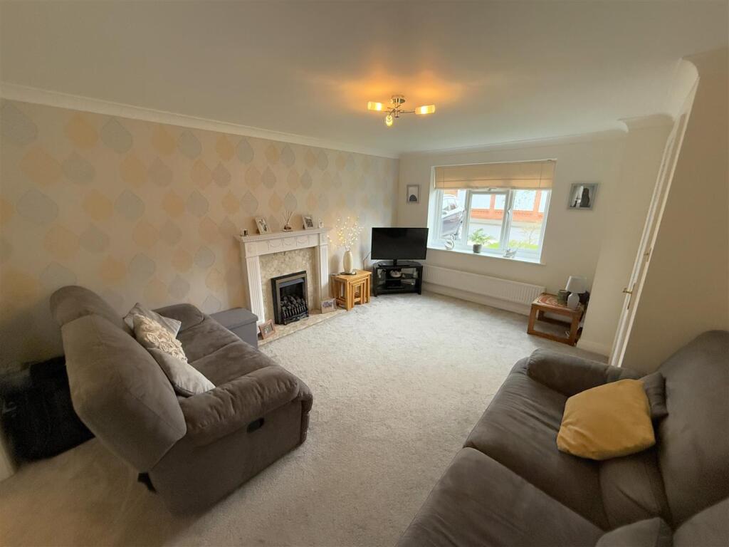 Living Room B.JPG