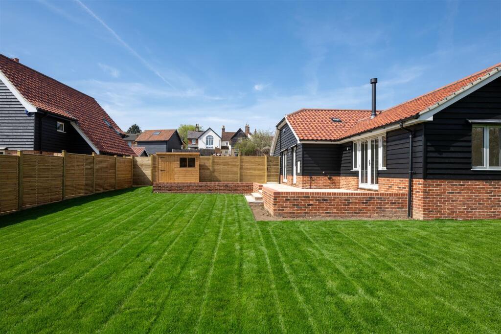 250412 - Halls Close, Braughing - 08.jpg