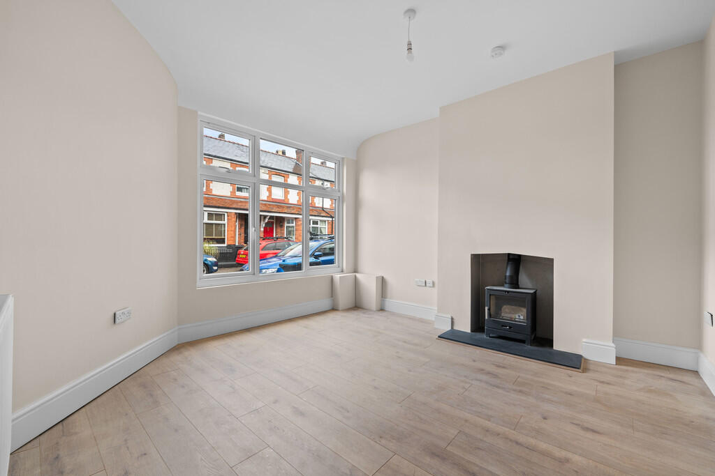 36 Hewitt street-...