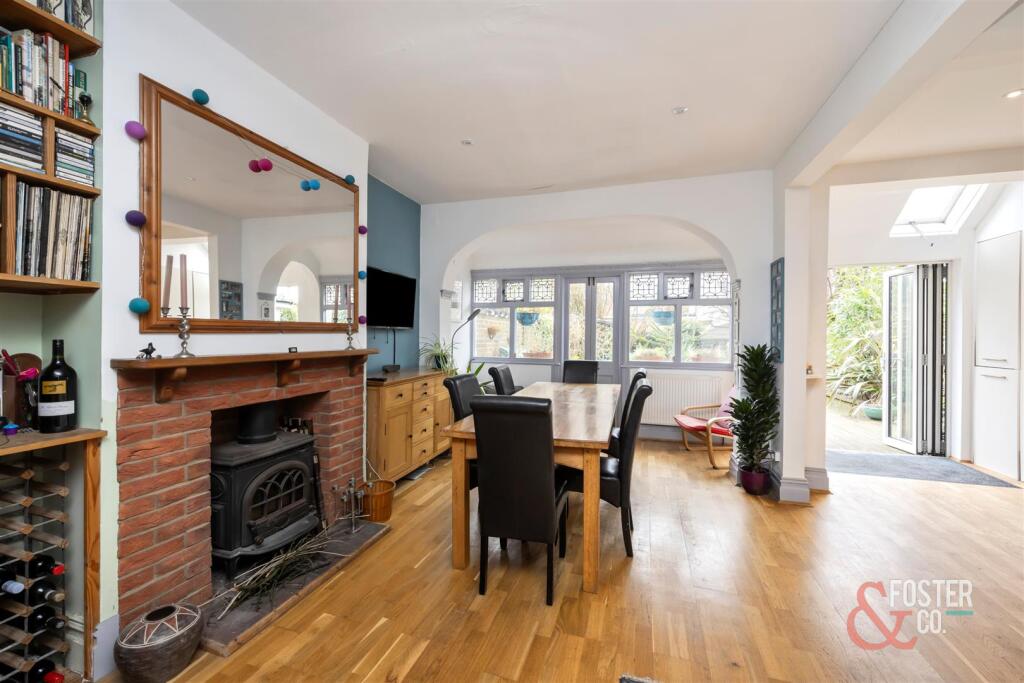 Bigwood Avenue, 21-017.JPG