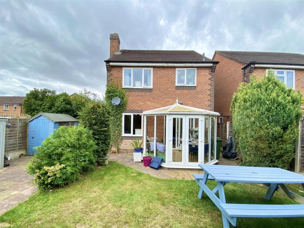 7 Barkstone dr-4.jpg