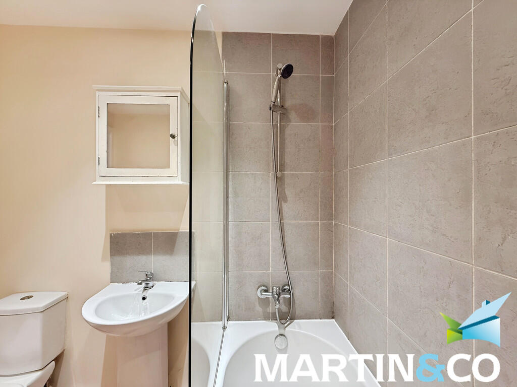 9dae209f-IMG-2025...