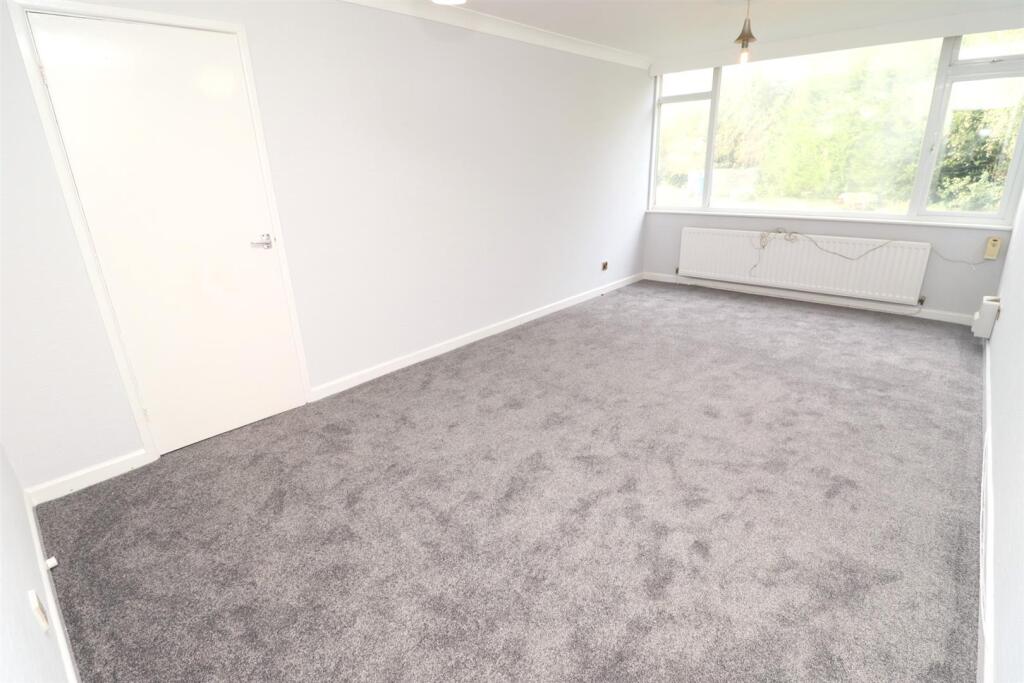 Lounge.JPG