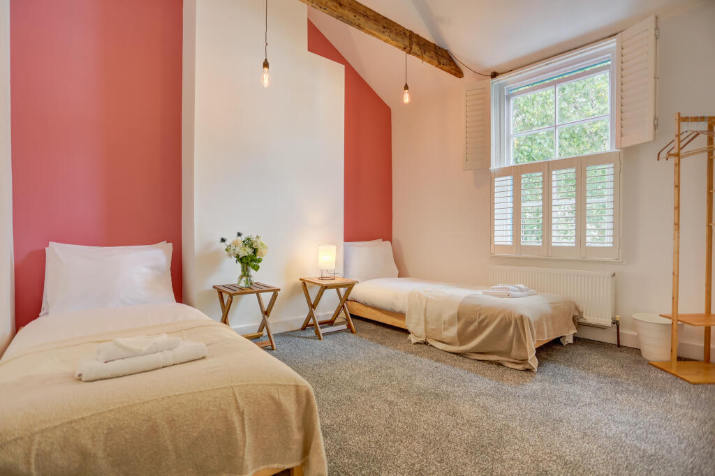 bedroom5