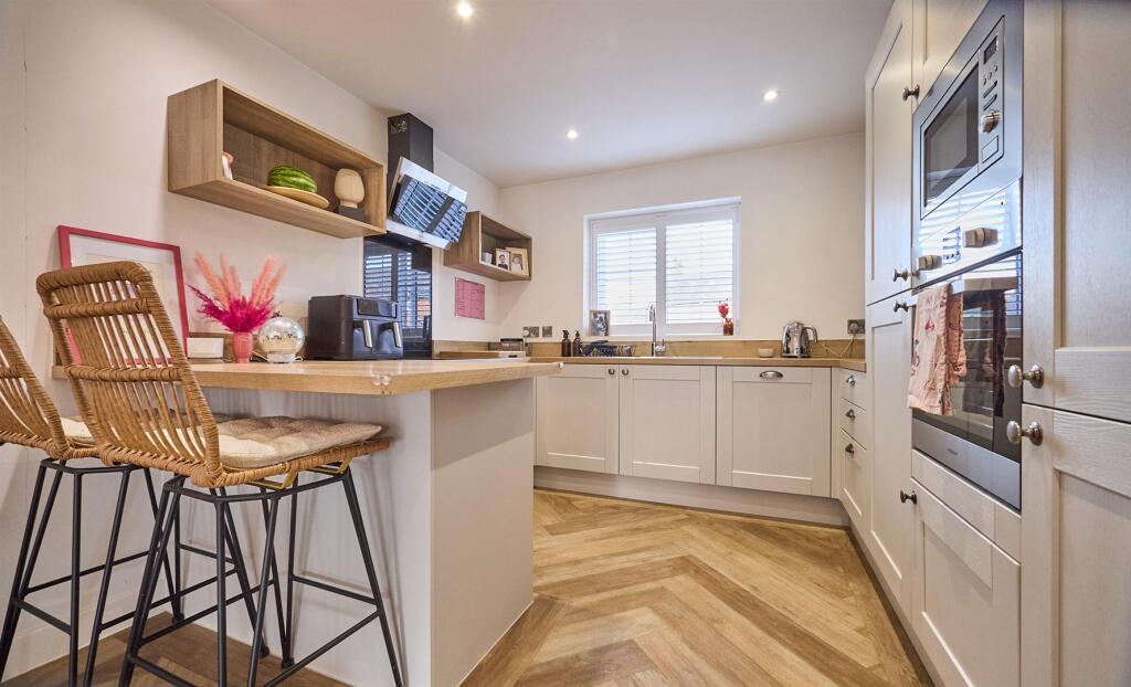Open Plan Living Dining Kitchen
