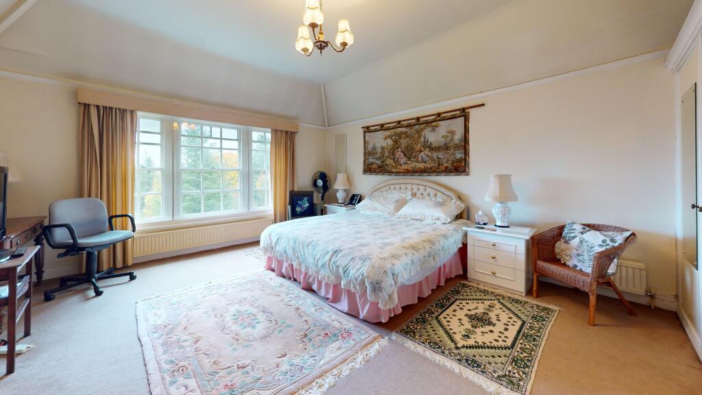 Sowberry Court, Moulsford, Wallingford, Oxfordshire OX10 9JG