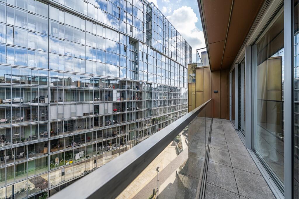 87-Faraday-House-12