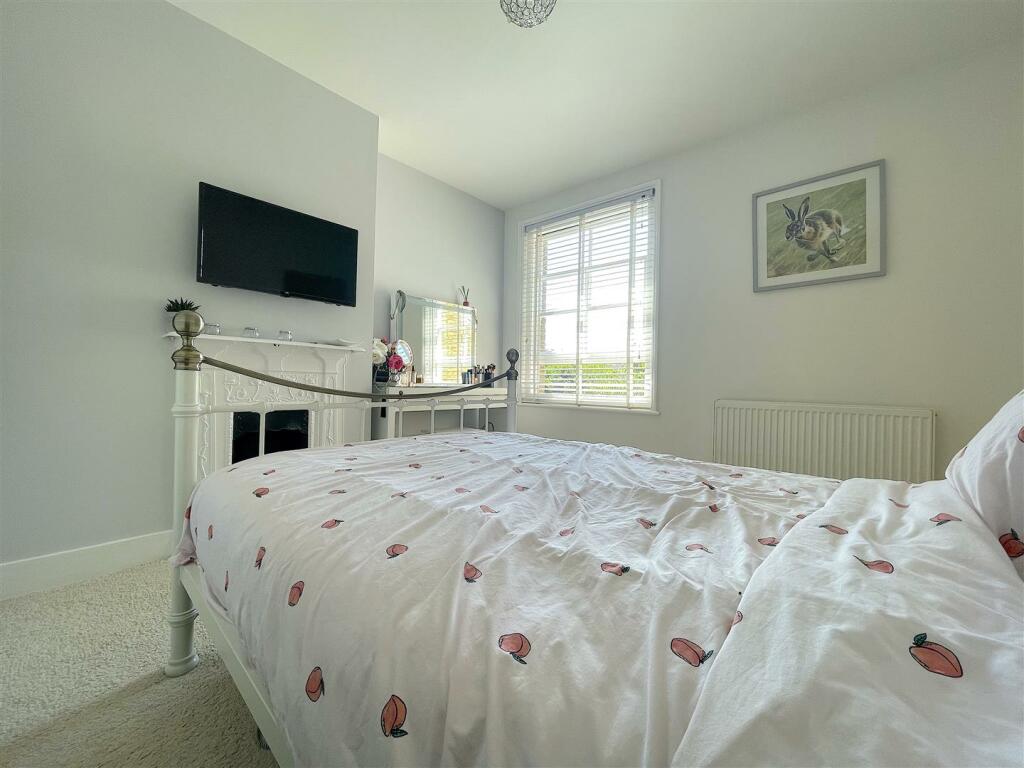 Bedroom Three (3).jpeg