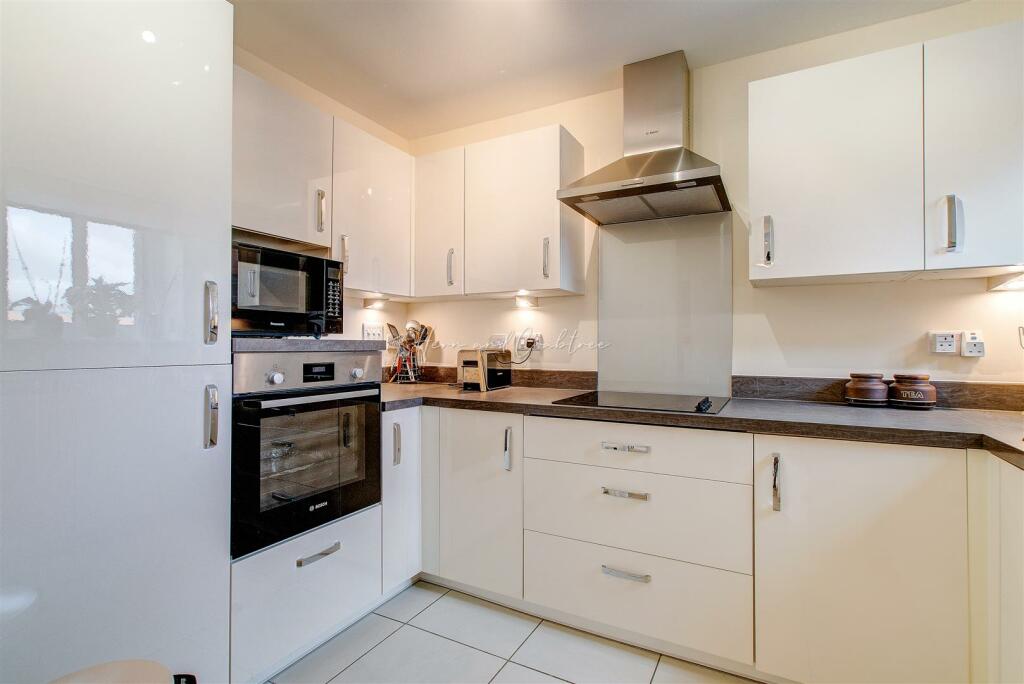 Llys Isan, Llanishen, HernCrabtree (10).jpg