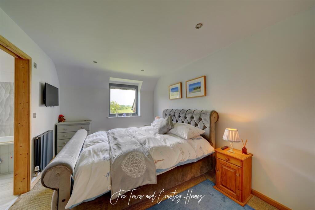 The Lake House (31).jpg