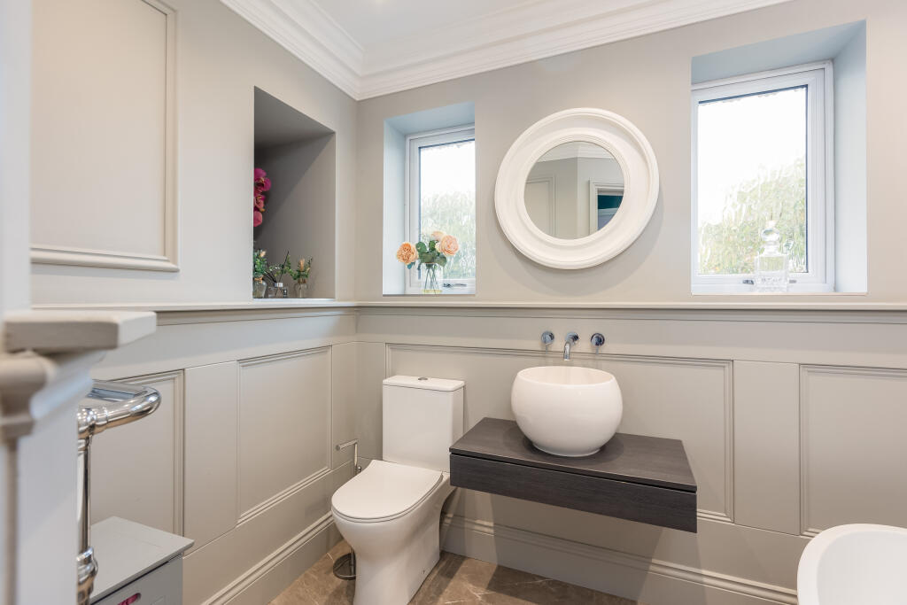 Welham Road 13 Bathroom