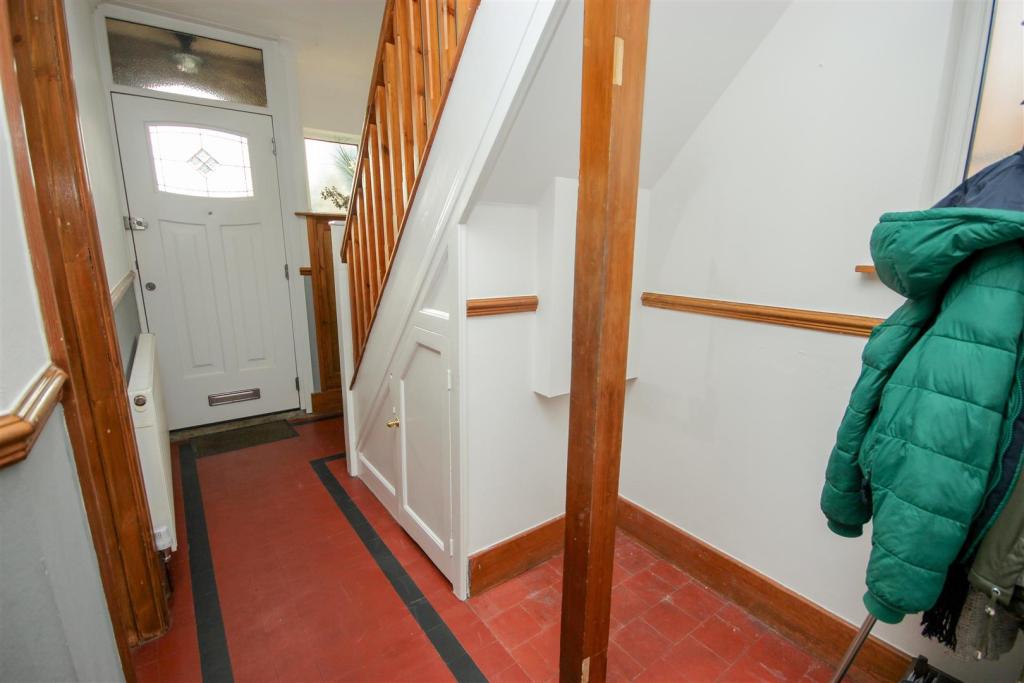 Hallway.jpg