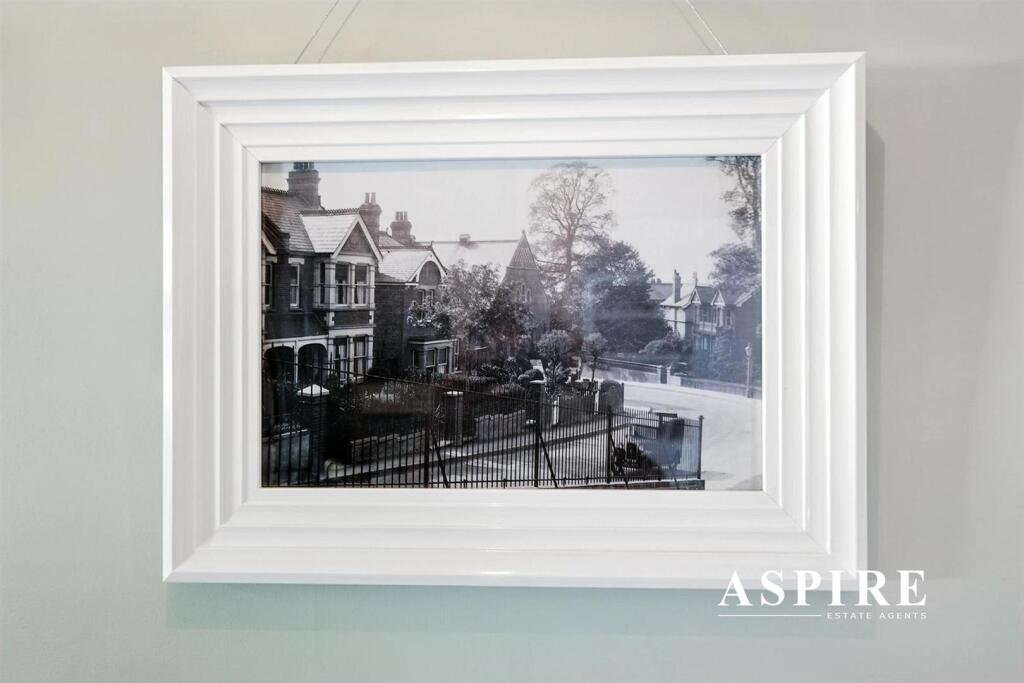 Aspire Estate Agents36.jpg