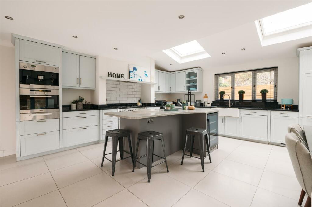 1 Woodside Gardens, Hitchin-33.jpg