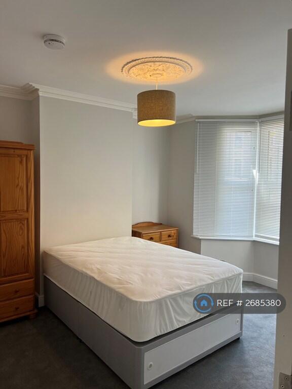 Bedroom 1 (Downstairs)