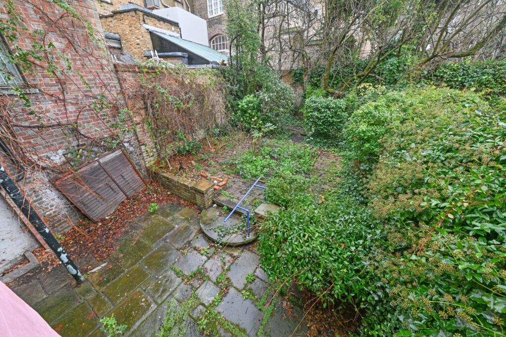 46ft X 31ft Garden