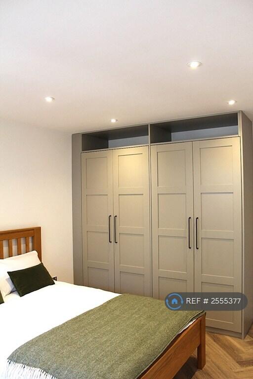 Master Bedroom - King