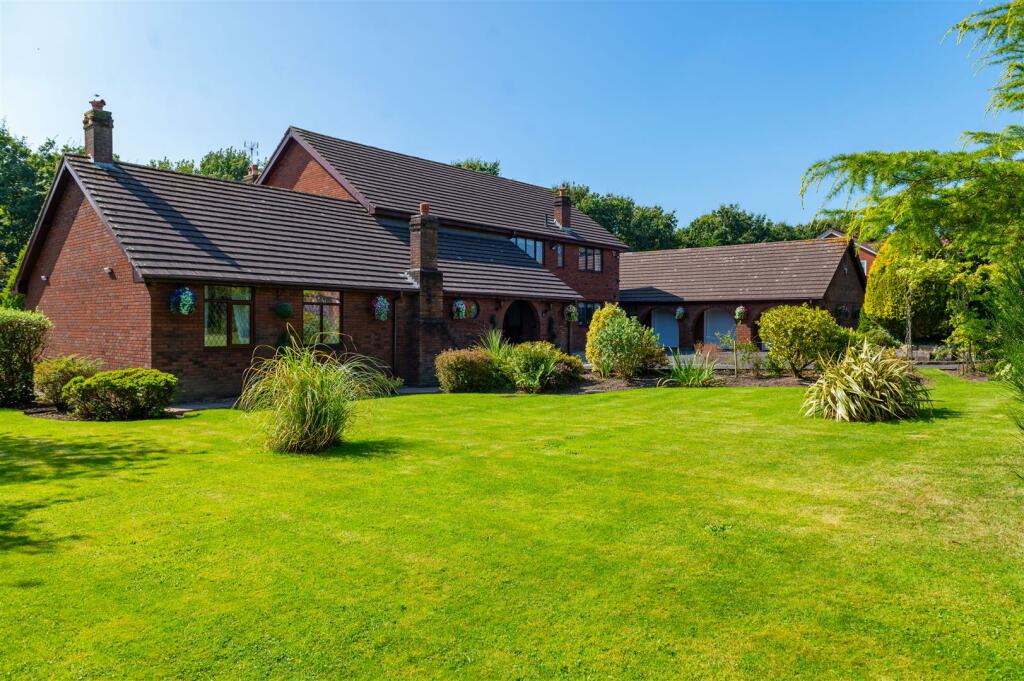 DSC_3249 - Front .jpg