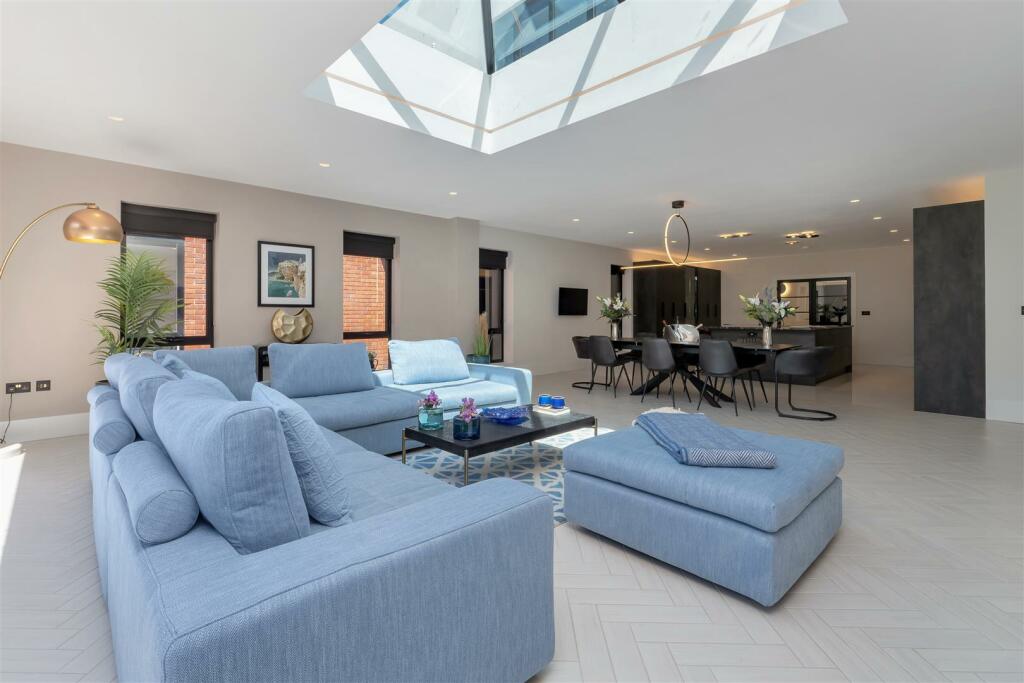 Family Living Room and Dining Kitchen