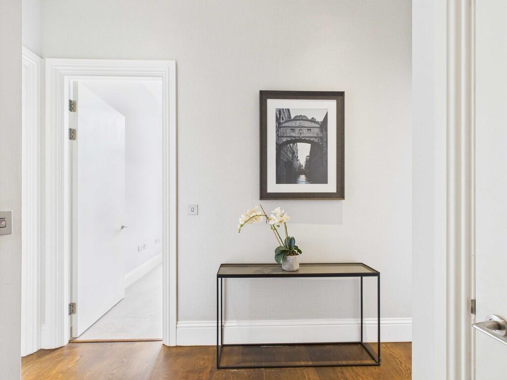 CAM03741G0-PR0105...