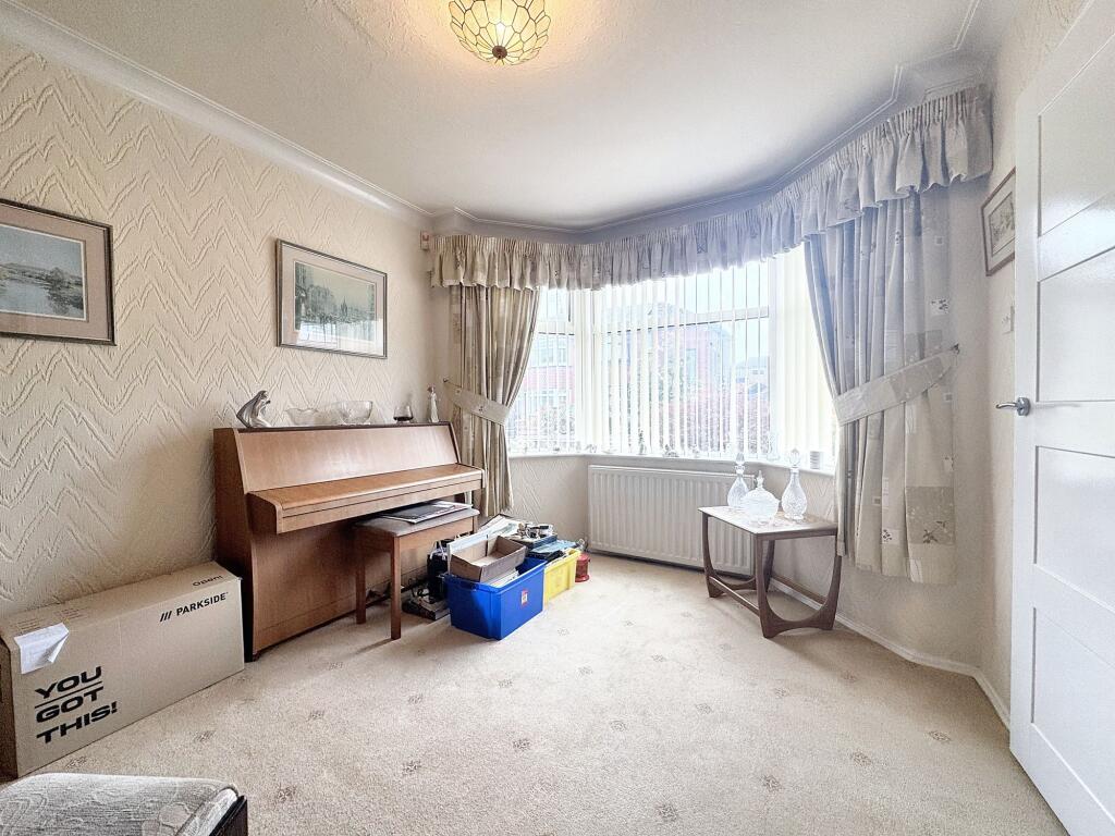 Lounge/Sitting Room