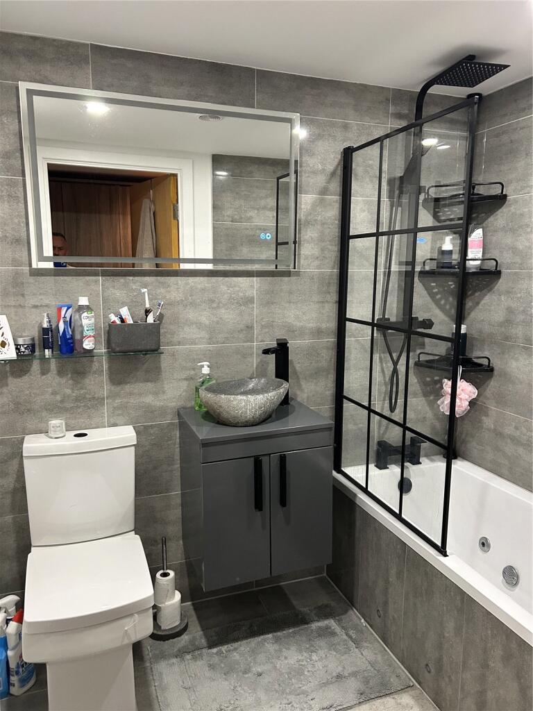 Ensuite Bathroom