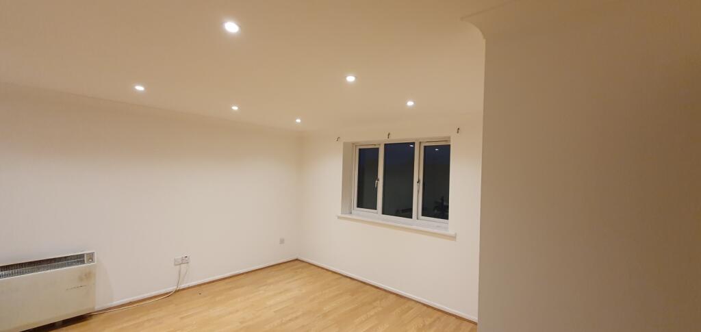 20250701_220857_resized_2