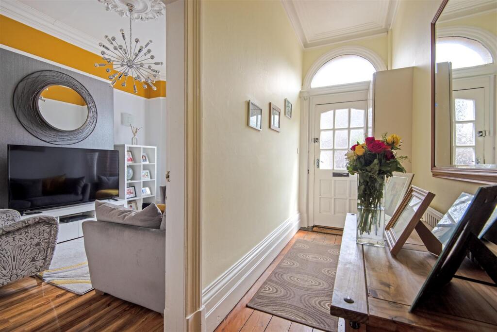 207 Park Lane.10.jpg