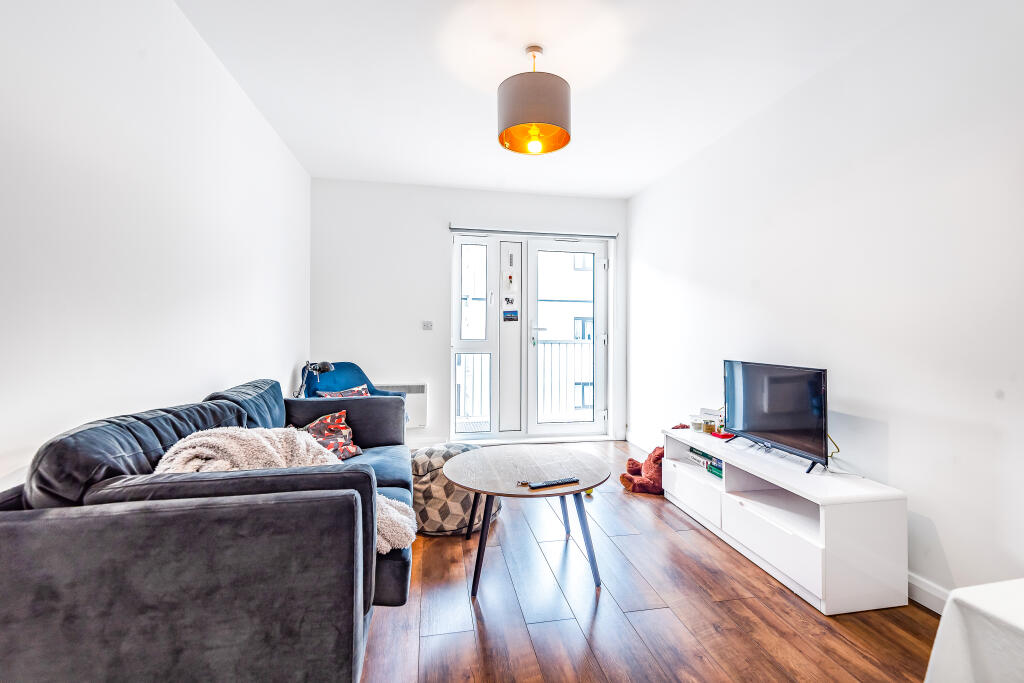 725525 (2)