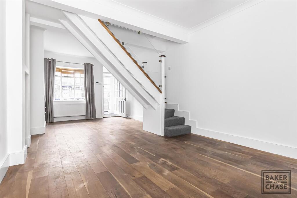 Open plan lounge/diner