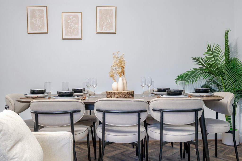 1394577-7-6943ed9...