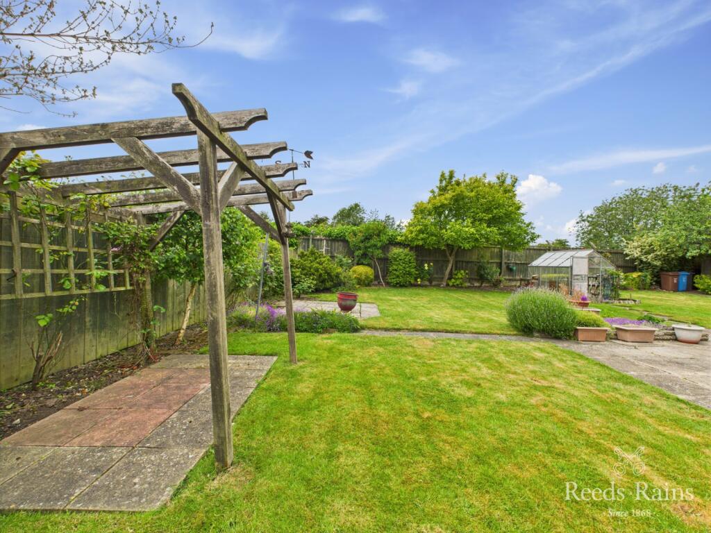 Side/Rear Garden