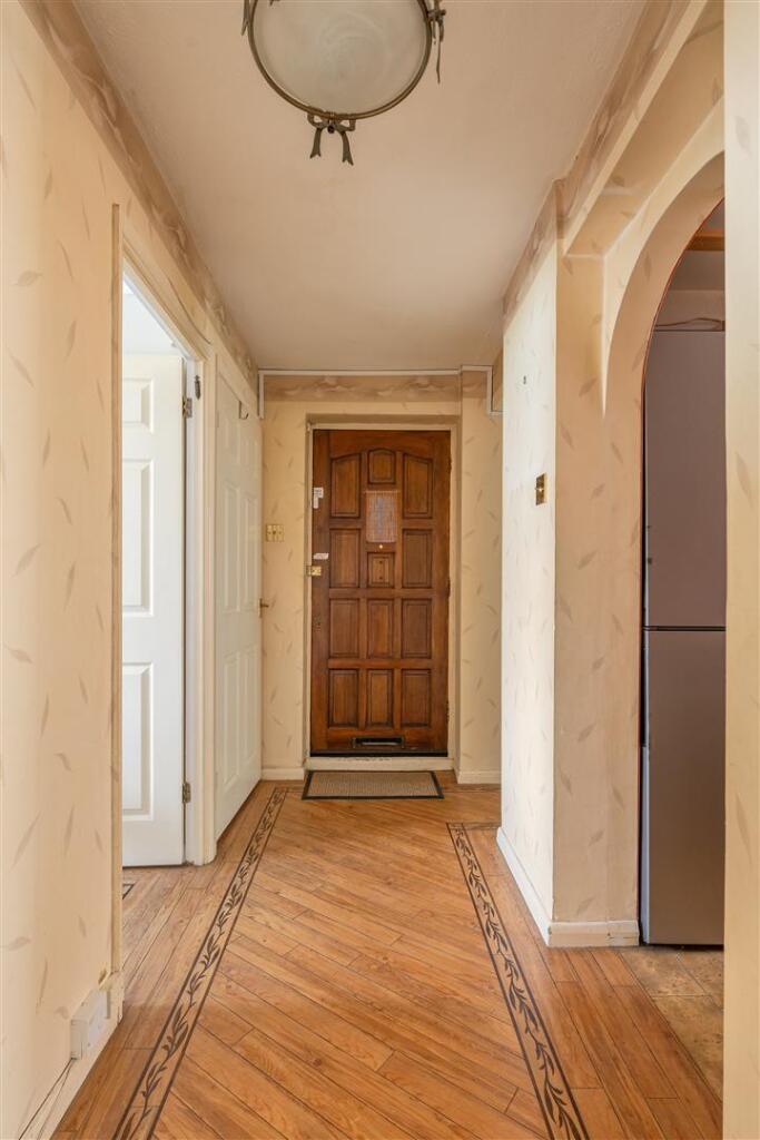 Hallway-2.jpg
