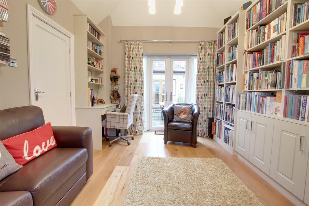 STUDY / BEDROOM 3