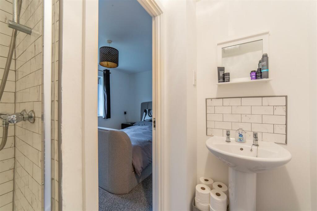 26 Grayson Way New-7.jpg