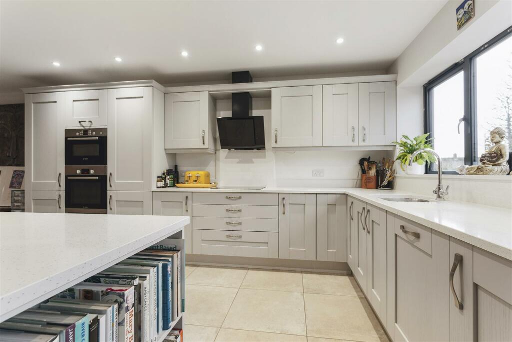 64957_Laxton House Lake Lane Frampton on Severn (1